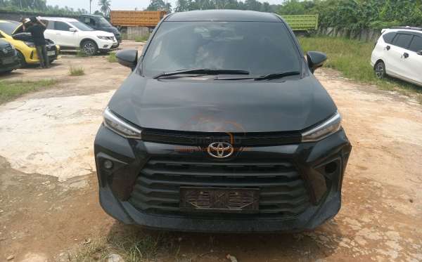 TOYOTA AVANZA 1.3 E