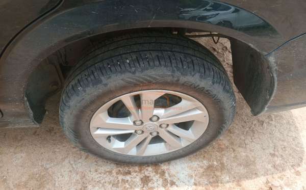 TOYOTA AVANZA 1.3 E