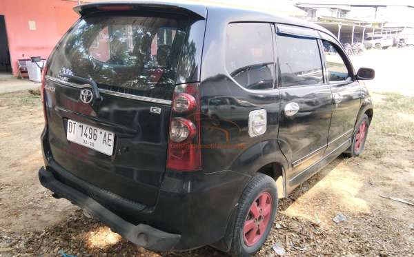 TOYOTA AVANZA 1.3 G