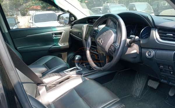 TOYOTA FORTUNER 2.8 VRZ