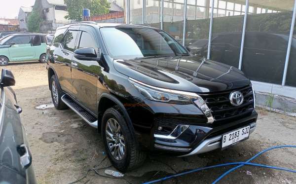 TOYOTA FORTUNER 2.8 VRZ