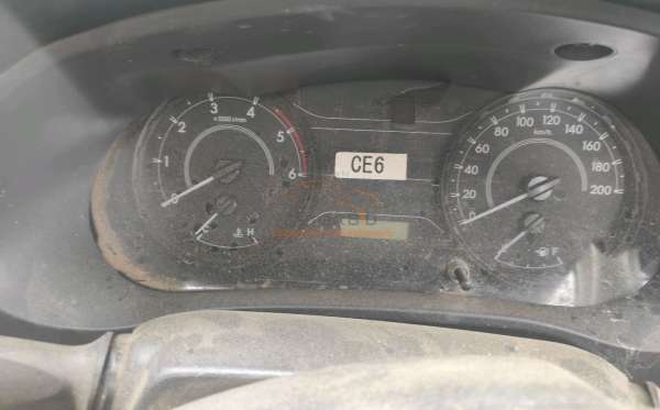 TOYOTA HILUX SC 2.4 4X4