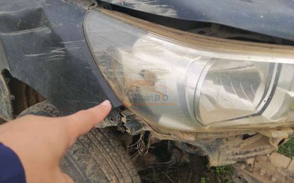 TOYOTA HILUX SC 2.4 4X4