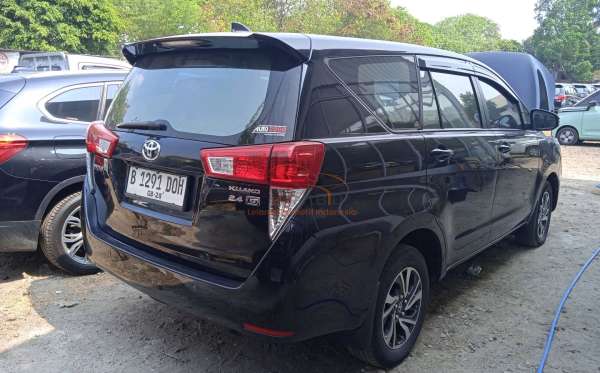 TOYOTA INNOVA 2.4 G