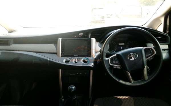TOYOTA INNOVA 2.4 G