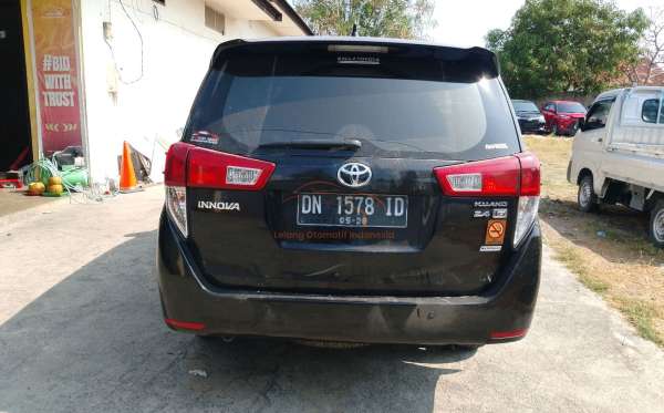 TOYOTA INNOVA 2.4 G