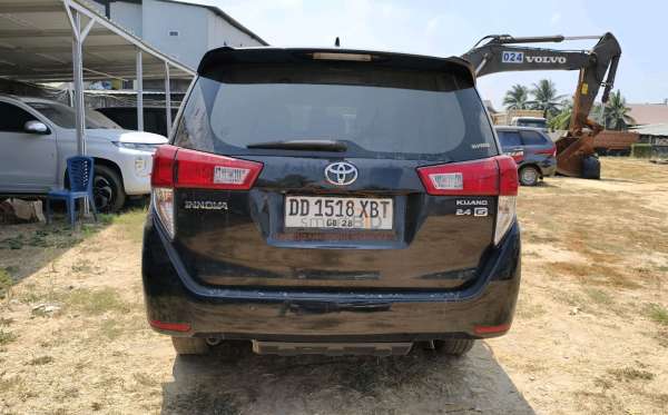 TOYOTA INNOVA 2.4 G
