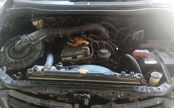 TOYOTA INNOVA G
