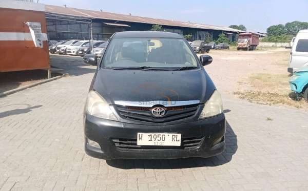 TOYOTA INNOVA G