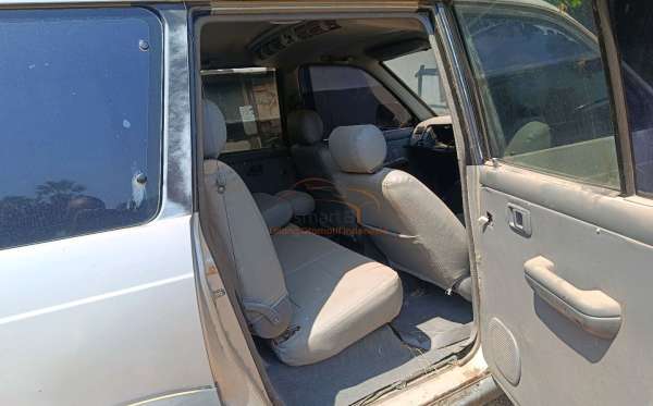 TOYOTA KIJANG UF 81