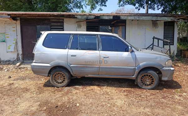 TOYOTA KIJANG UF 81