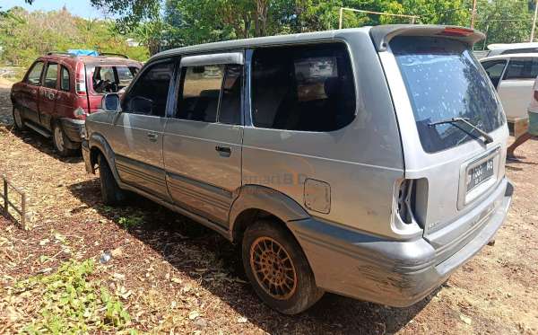 TOYOTA KIJANG UF 81
