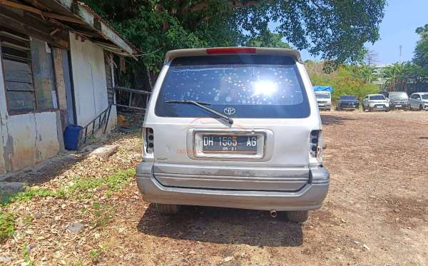 TOYOTA KIJANG UF 81