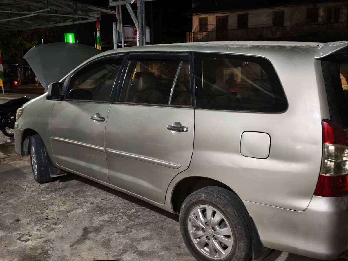 TOYOTA INNOVA  G