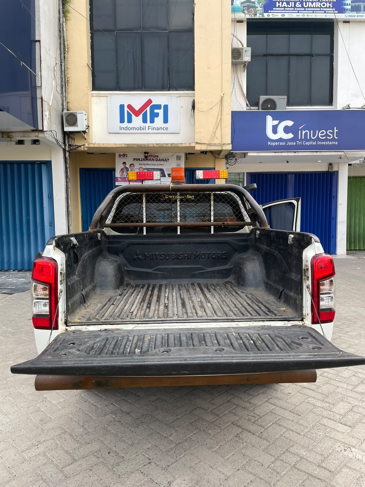 MITSUBISHI  TRITON DC HDX