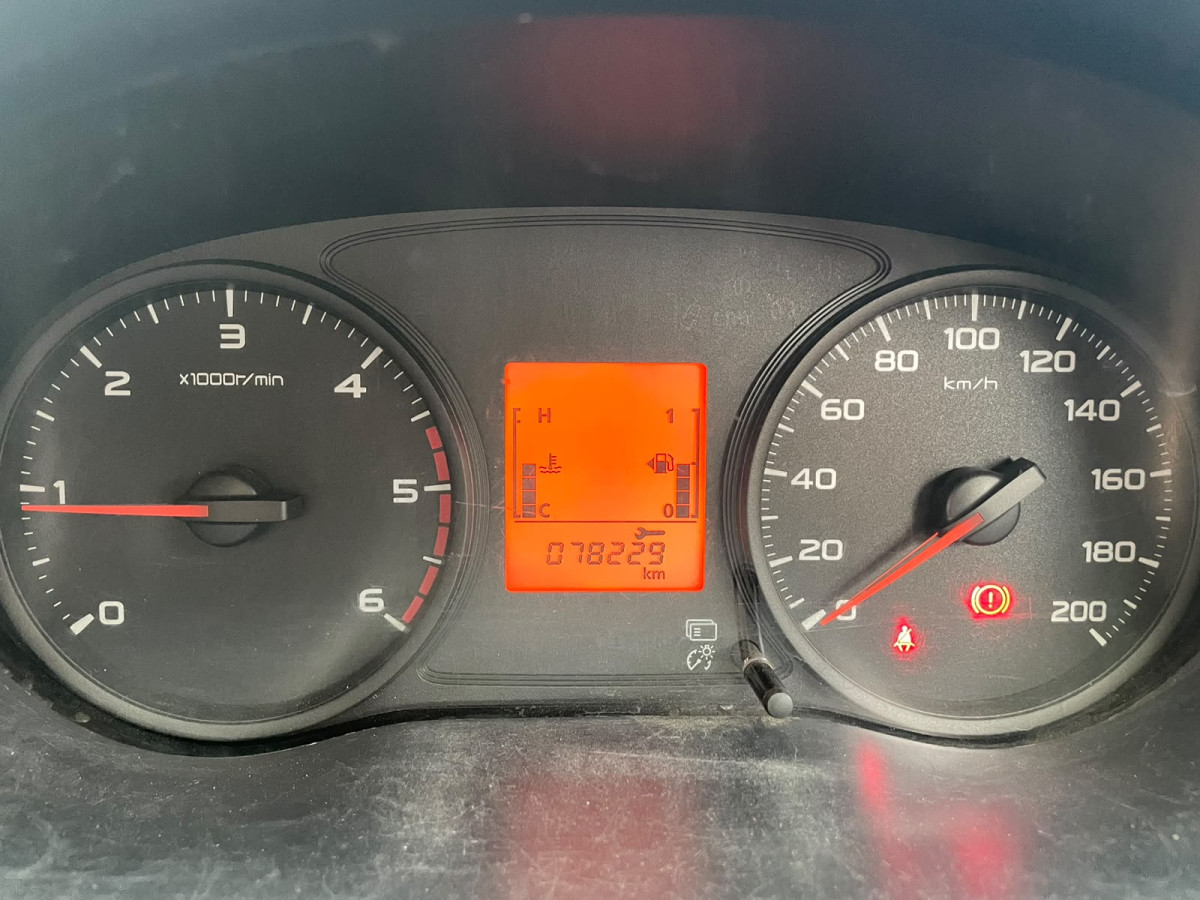MITSUBISHI  TRITON DC HDX