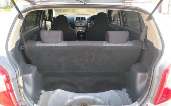 DAIHATSU AYLA 1.0 X