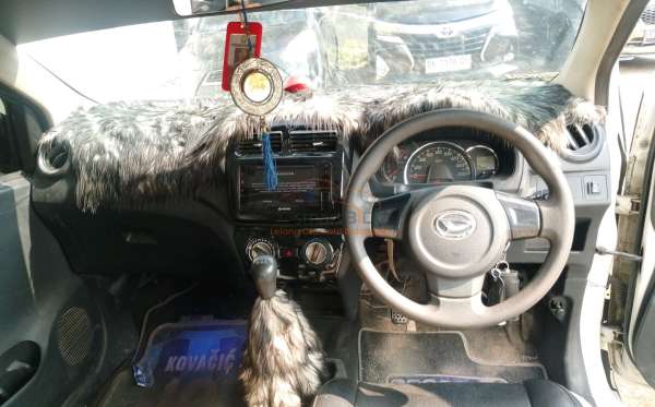 DAIHATSU AYLA M MT