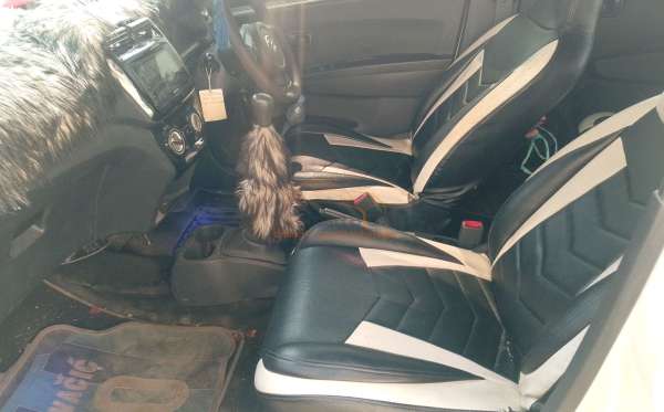 DAIHATSU AYLA M MT