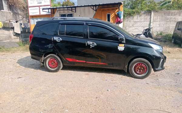 DAIHATSU SIGRA