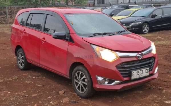 DAIHATSU  SIGRA  1.2 R