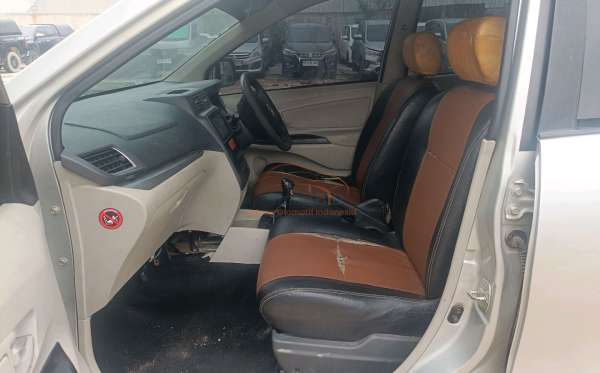 DAIHATSU XENIA 1.3 X