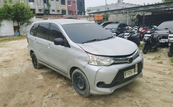 DAIHATSU XENIA 1.3 X