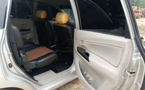 DAIHATSU XENIA 1.3 X