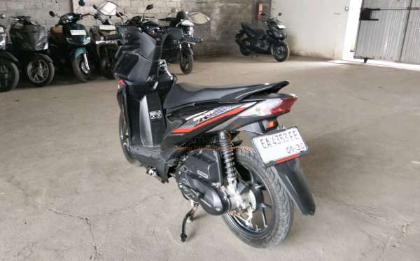 HONDA  BEAT