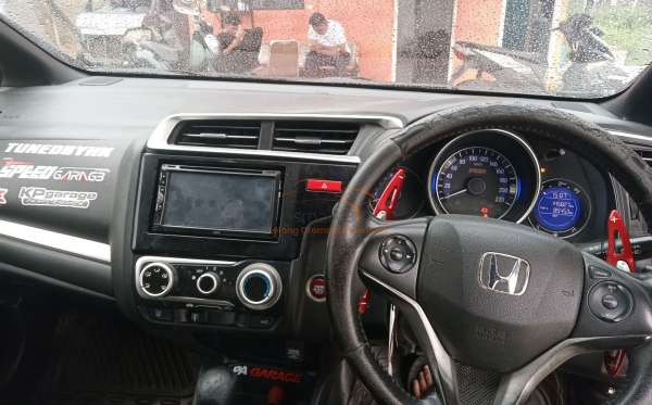 HONDA JAZZ GK5 1.5 RS