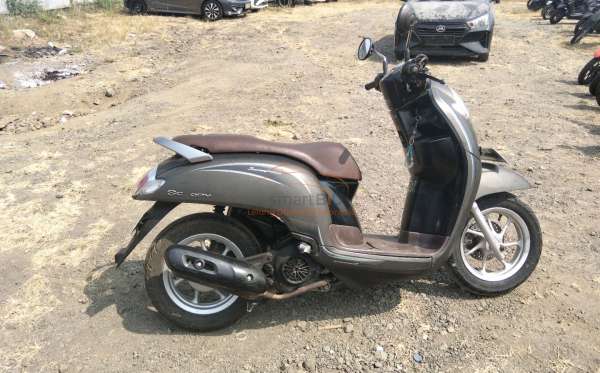 HONDA SCOOPY STYLISH