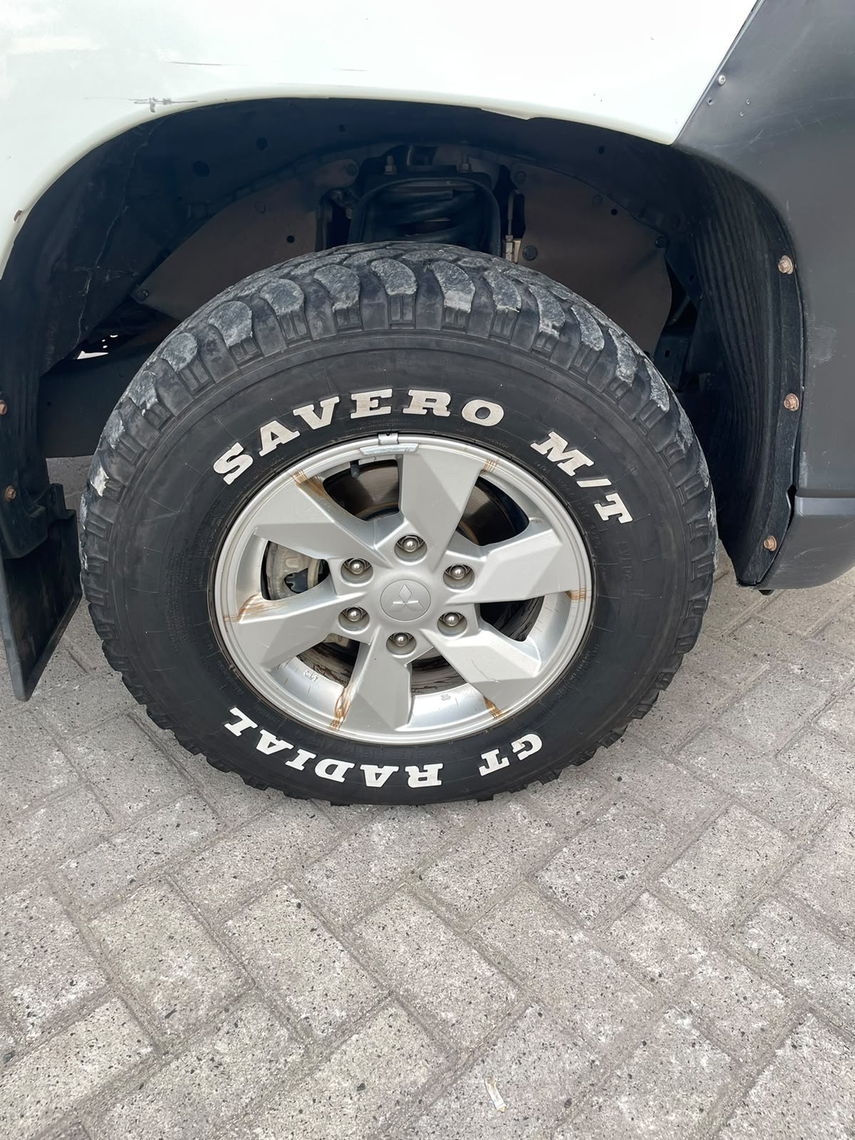 MITSUBISHI  TRITON DC HDX