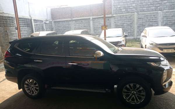 MITSUBISHI  PAJERO  SPORT 2.5L EXCEED (4X2)