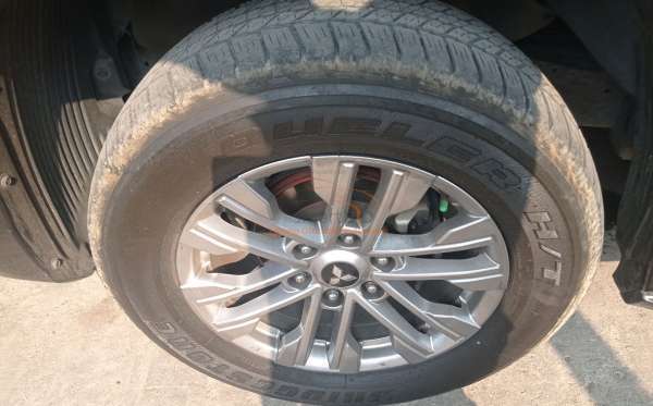 MITSUBISHI  PAJERO  SPORT 2.5L EXCEED (4X2)