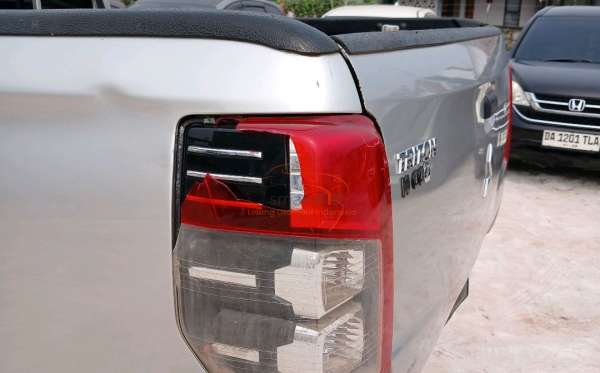 MITSUBISHI TRITON