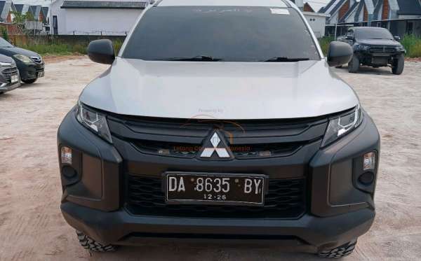 MITSUBISHI TRITON