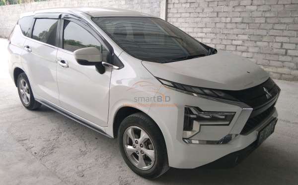 MITSUBISHI XPANDER