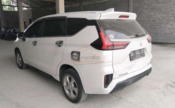 MITSUBISHI XPANDER