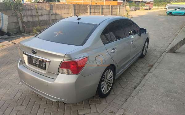 SUBARU IMPREZA 2.0