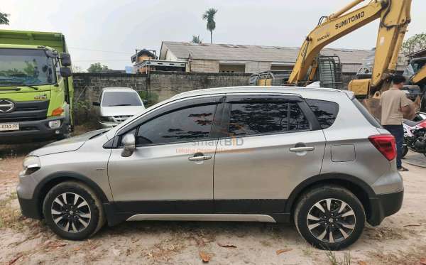 SUZUKI S CROSS 1.5