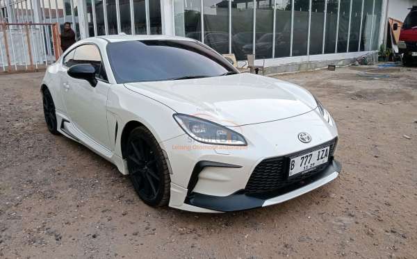 TOYOTA 2.4L AT