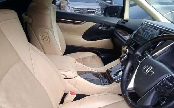 TOYOTA ALPHARD 2.5 G