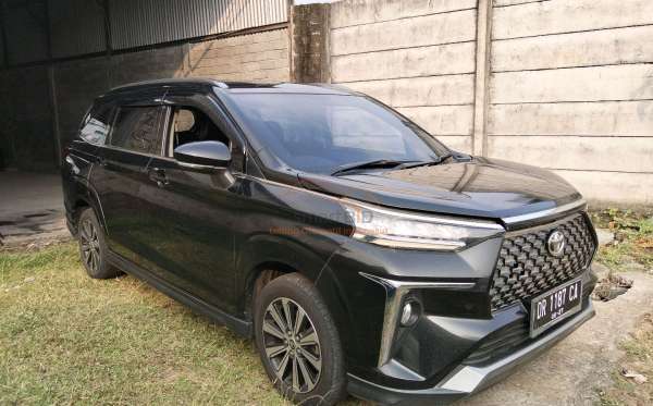 TOYOTA AVANZA VELOZ