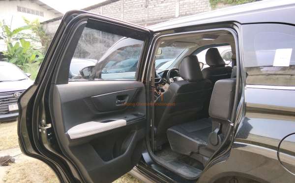 TOYOTA AVANZA VELOZ