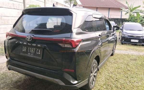 TOYOTA AVANZA VELOZ