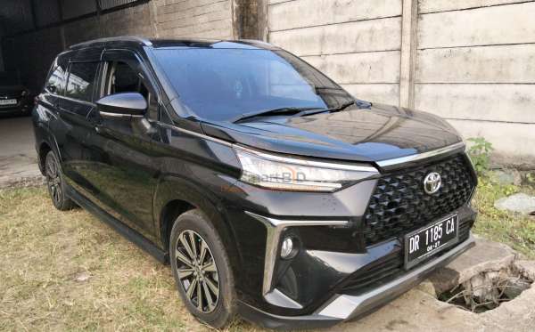 TOYOTA AVANZA