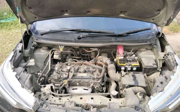 TOYOTA AVANZA