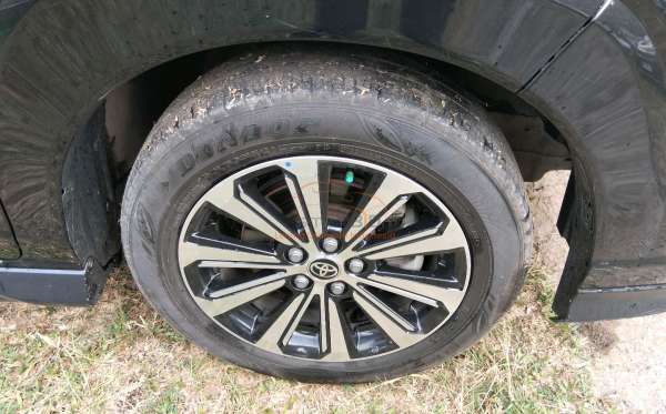 TOYOTA AVANZA
