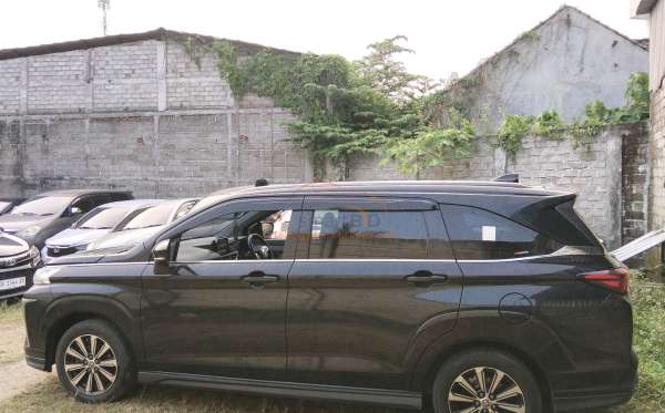 TOYOTA AVANZA