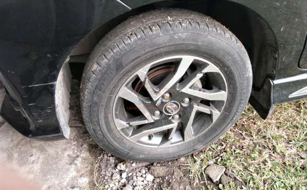 TOYOTA AVANZA